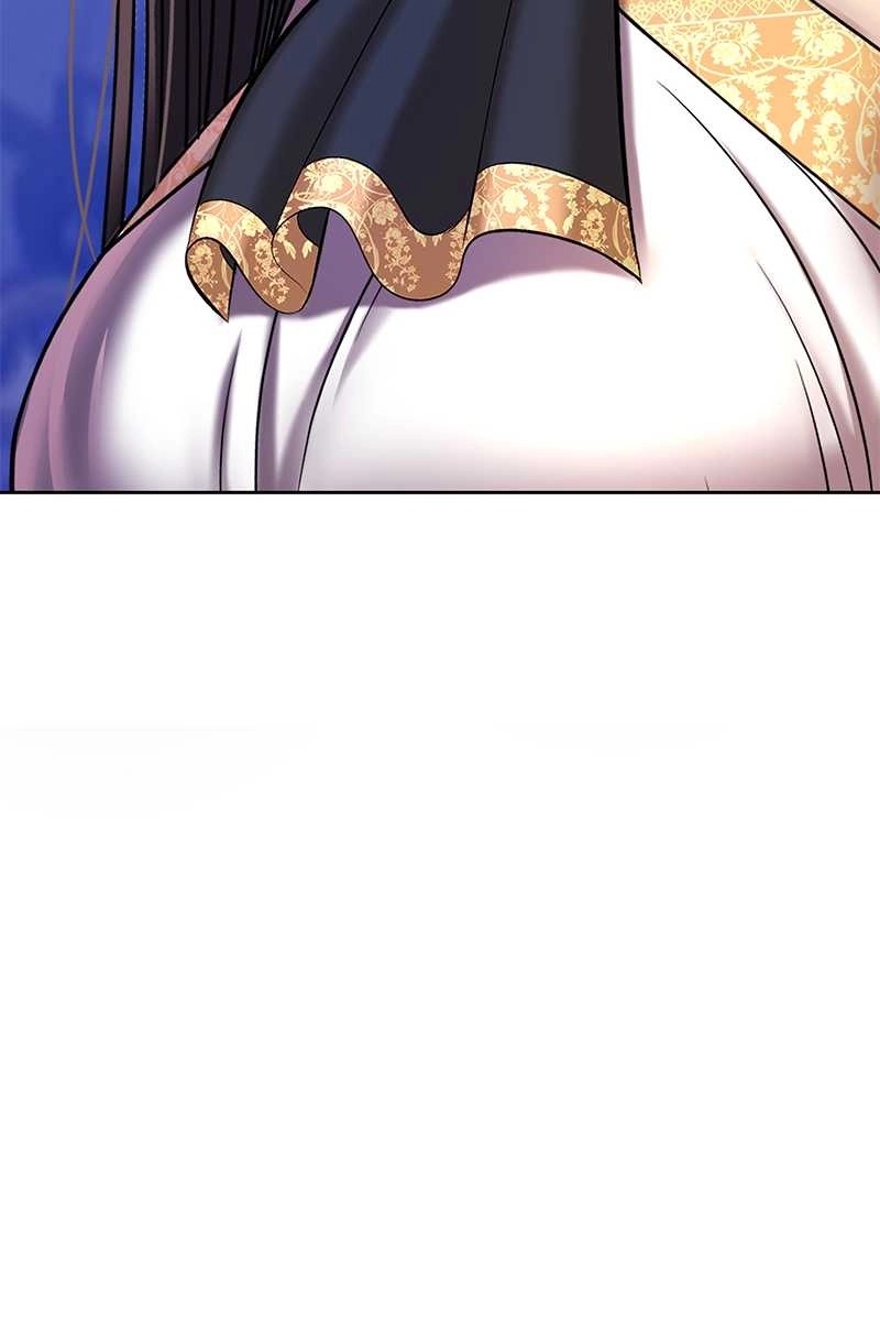 435