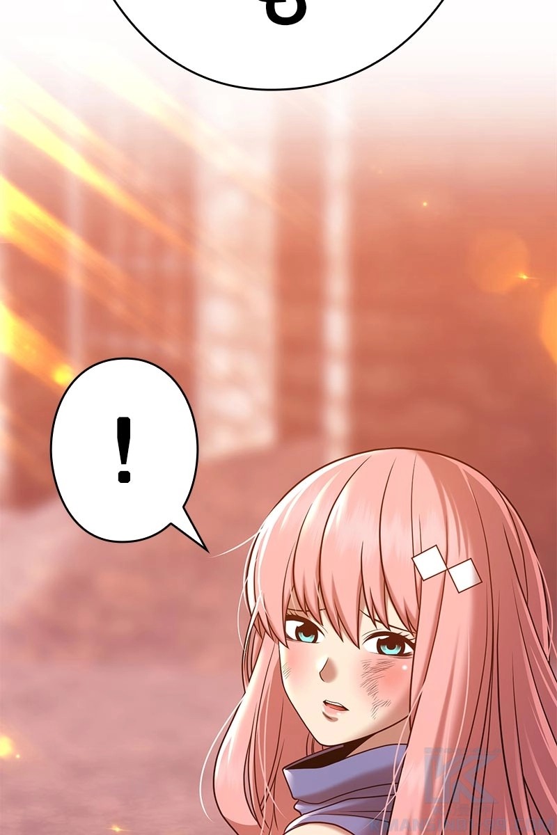 352